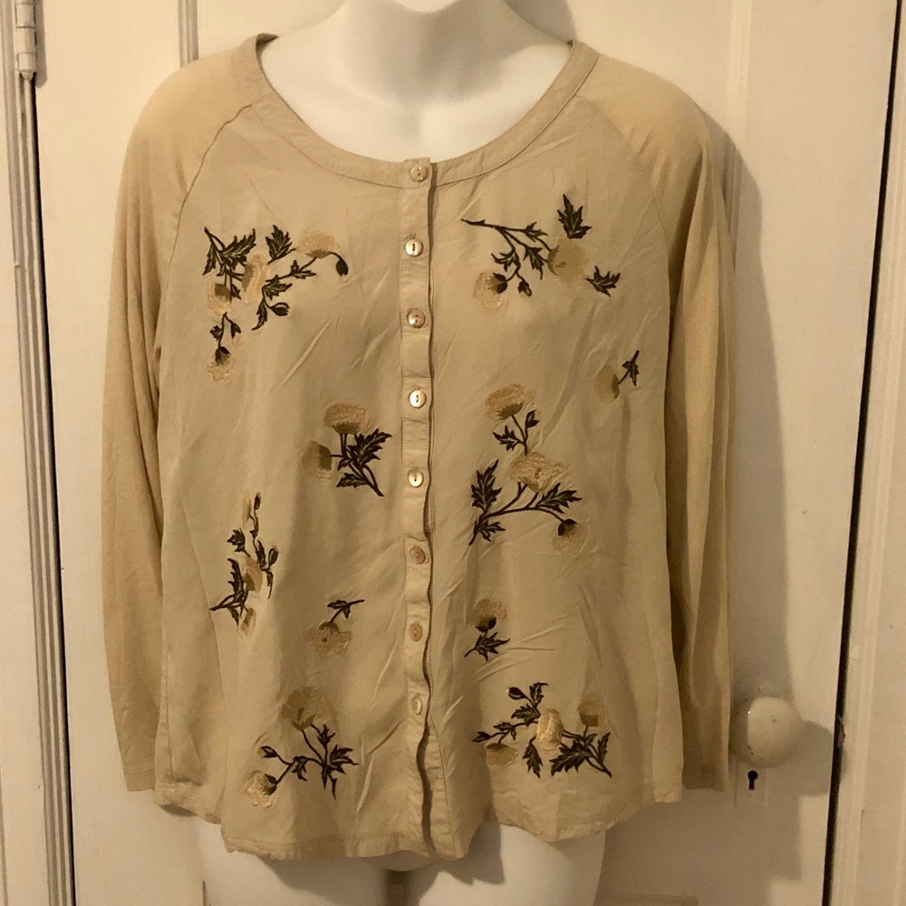 Ladies J. Jill Embroidered Woven Front Shirt